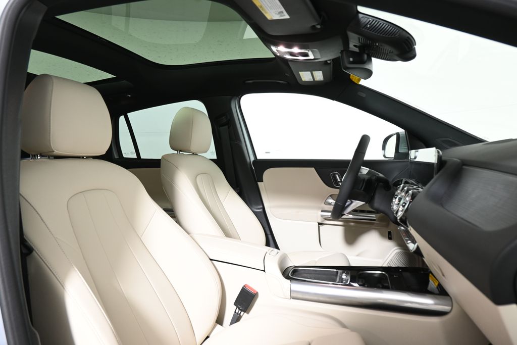 Thumbnail: 2026 Mercedes-Benz GLA - 25