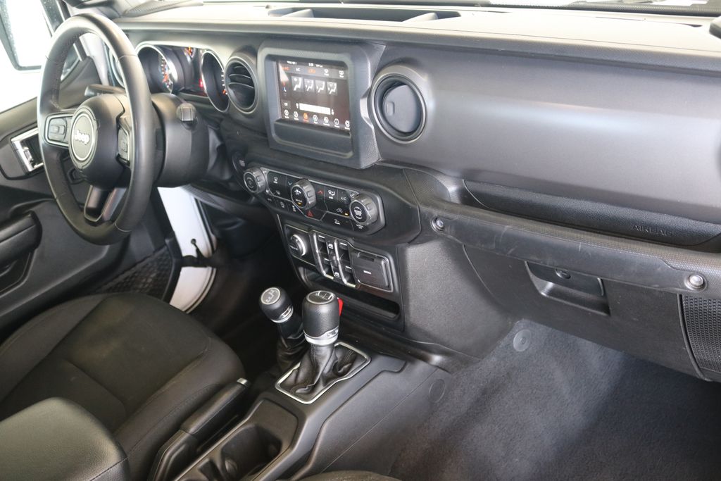 2023 Jeep Gladiator Sport photo