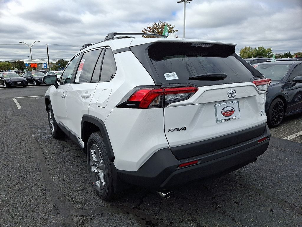 Thumbnail: 2025 Toyota RAV4 - 4
