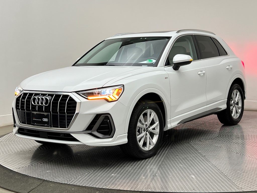 Thumbnail: 2025 Audi Q3 - 2