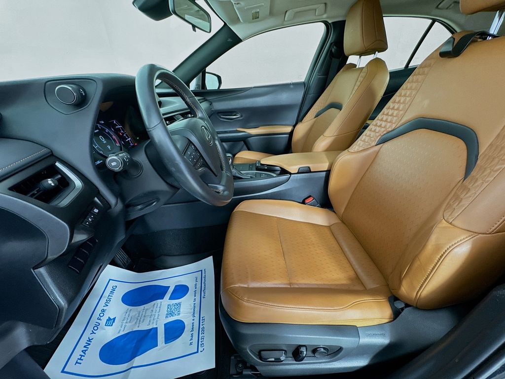 Used Car 2020 Lexus Ux  200 Base For Sale Under $25,000 In Austin, Texas