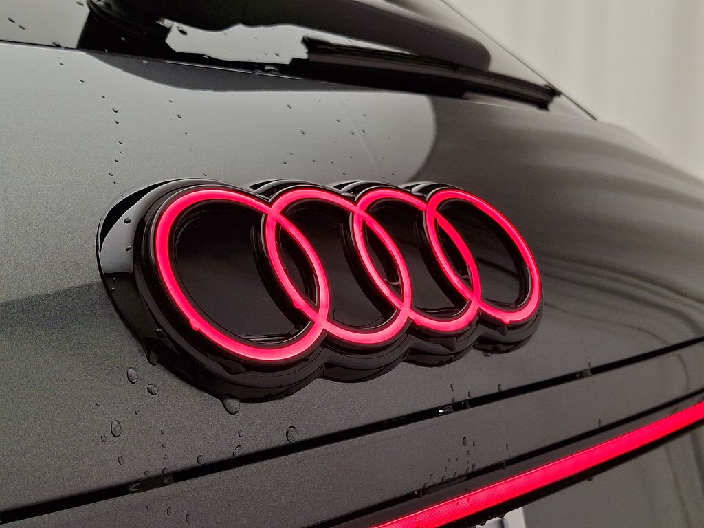 Thumbnail: 2026 Audi Q3 - 20