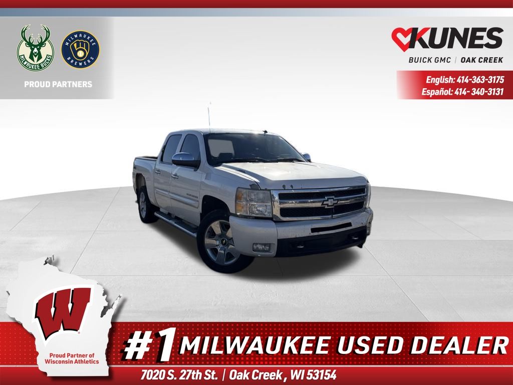 White Diamond Clearcoat 2011 Chevrolet Silverado 1500 LTZ Crew Cab 4WD Pickup Truck Four-Wheel Drive 6-Speed Automatic