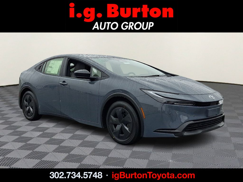 2026 Toyota Prius LE FWD