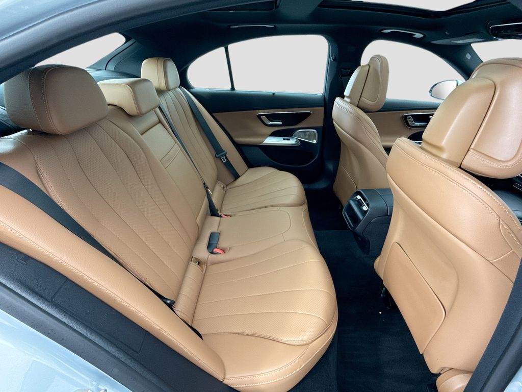 Thumbnail: 2026 Mercedes-Benz E-Class - 21