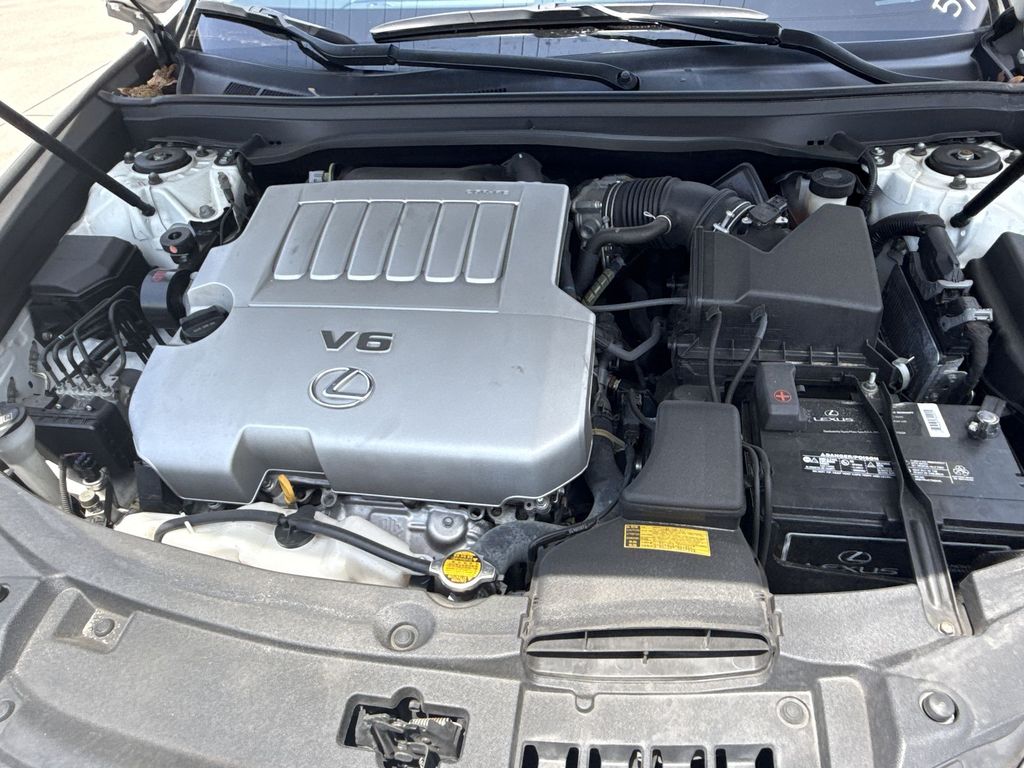 Thumbnail: 2015 Lexus ES - 14