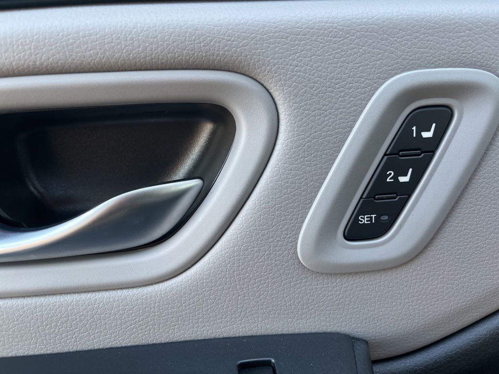 Thumbnail: 2025 Honda Pilot - 5