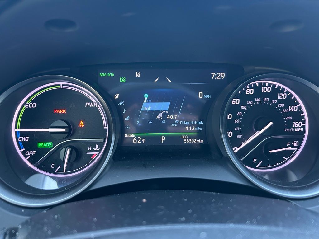 Thumbnail: 2022 Toyota Camry - 23