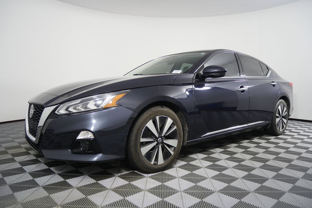 Thumbnail: 2021 Nissan Altima - 7