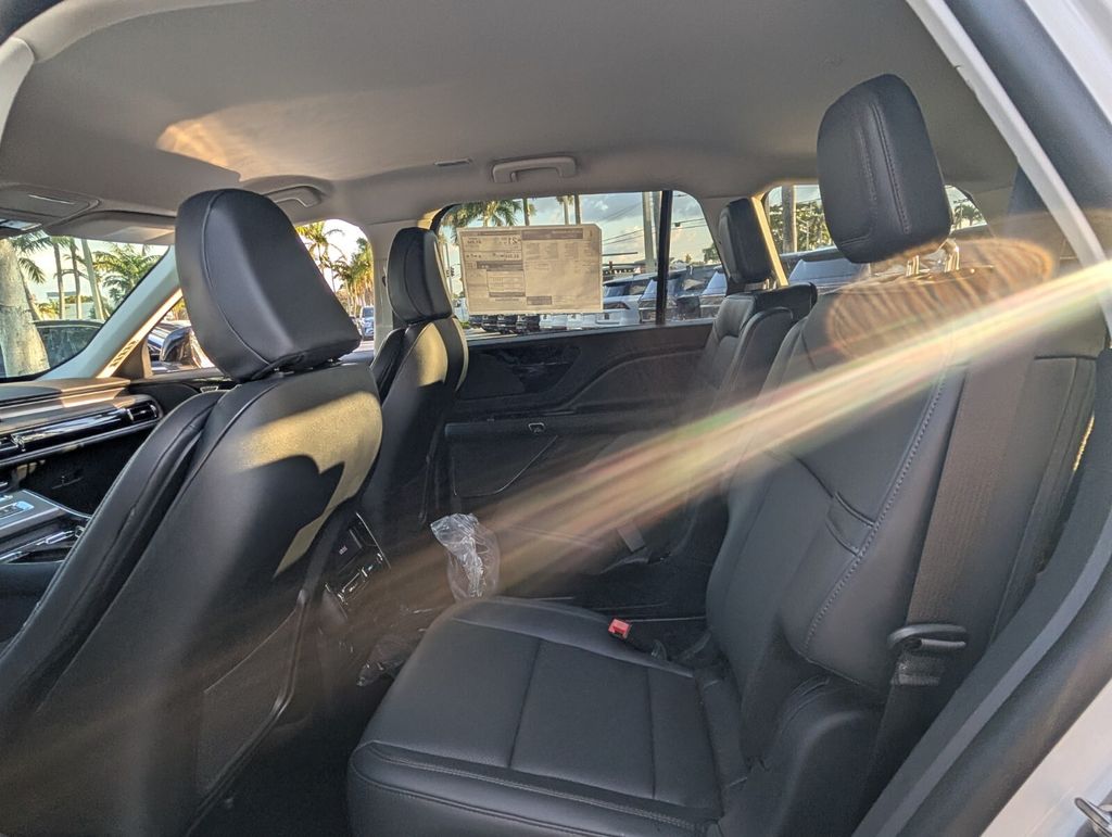 new 2026 Lincoln Aviator car, priced at $59,605