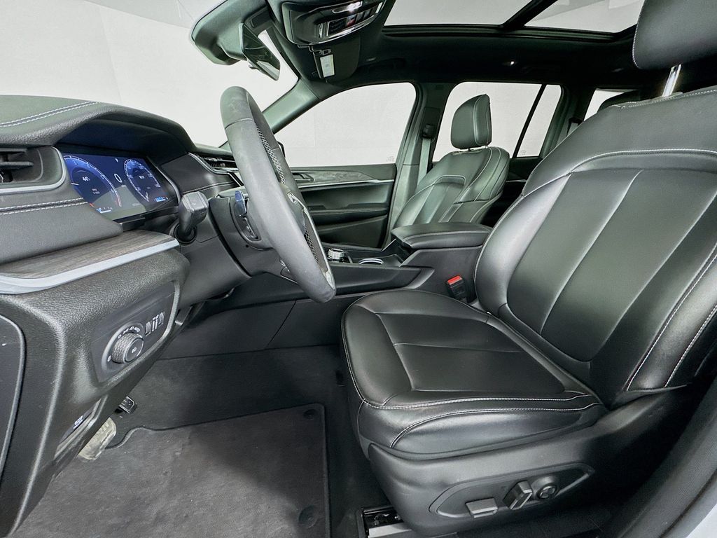 Used Car 2025 Jeep Grand Cherokee  Limited For Sale Under $40,000 In Austin, Texas