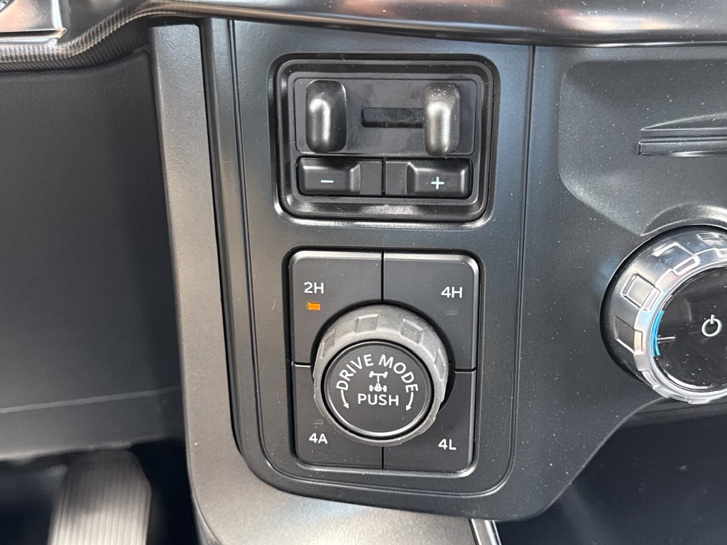 New 2026 White Ford Lariat image 32