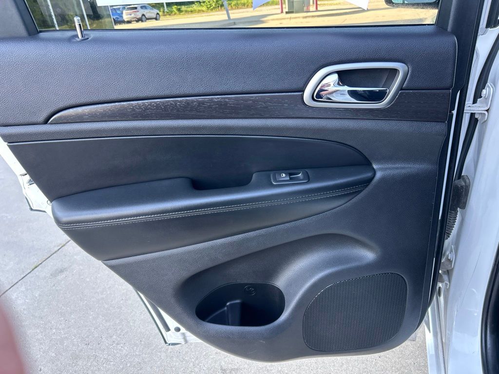 Used 2018 Jeep Grand Cherokee SUV