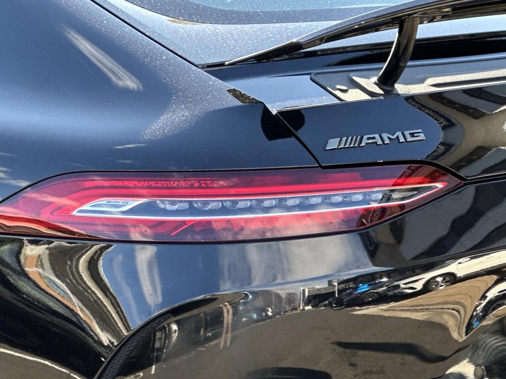 Thumbnail: 2022 Mercedes-Benz AMG GT - 12
