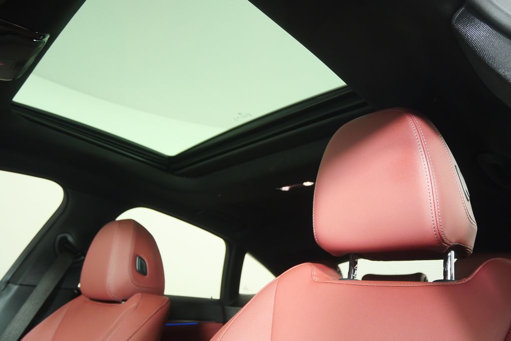 Thumbnail: 2023 BMW i4 - 12