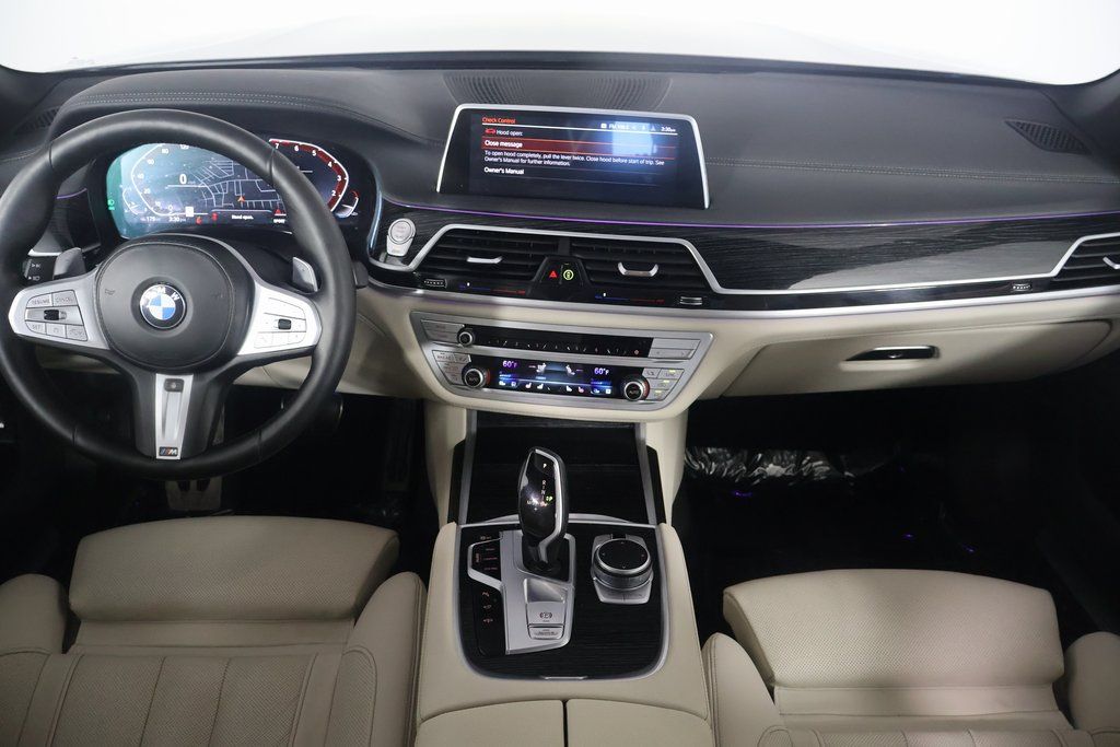 Thumbnail: 2022 BMW 7 Series - 8