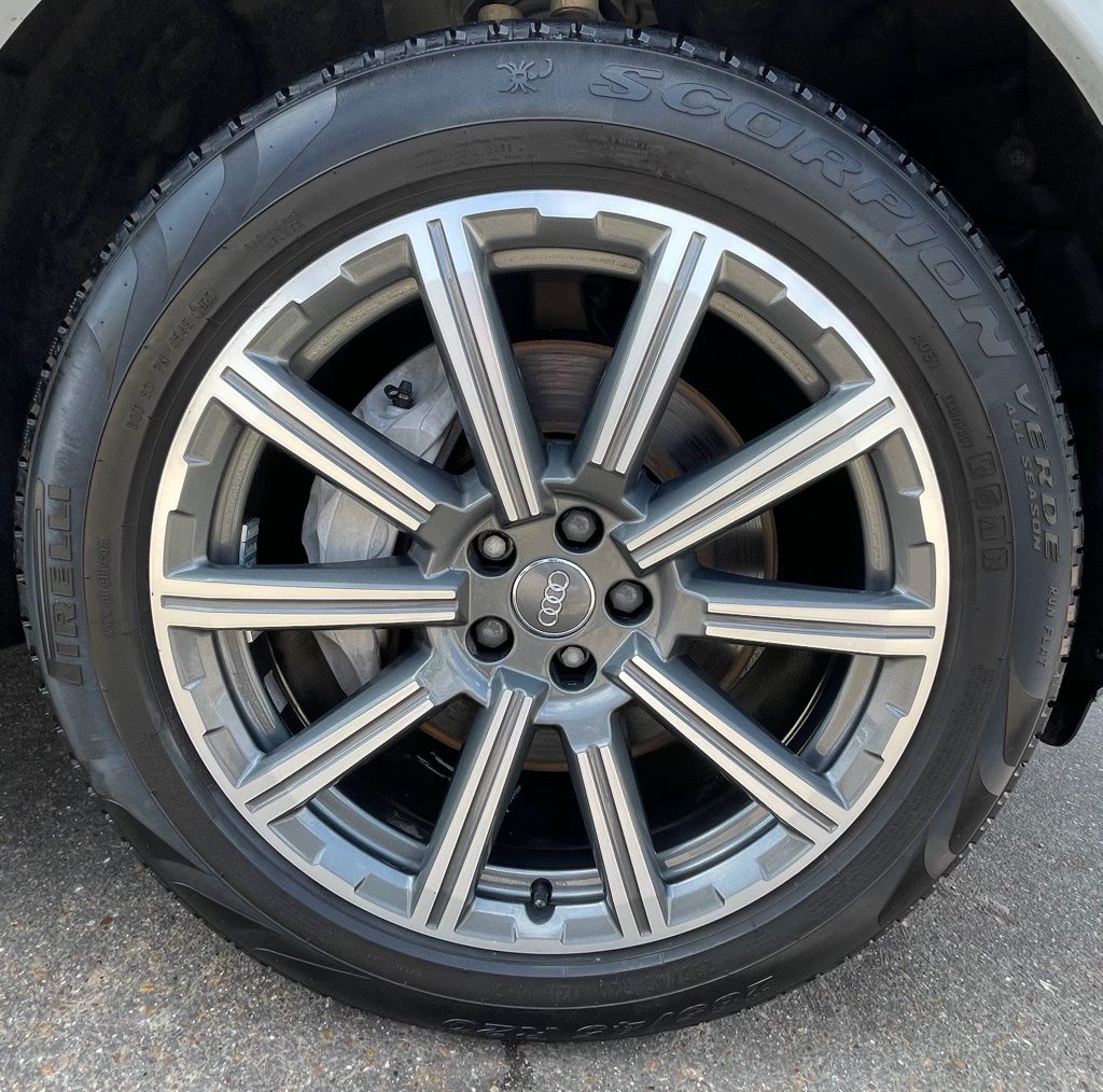 2017 Audi Q7 2.0T Premium Plus White at Autostrade
