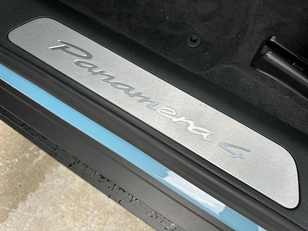 Thumbnail: 2026 Porsche Panamera - 19