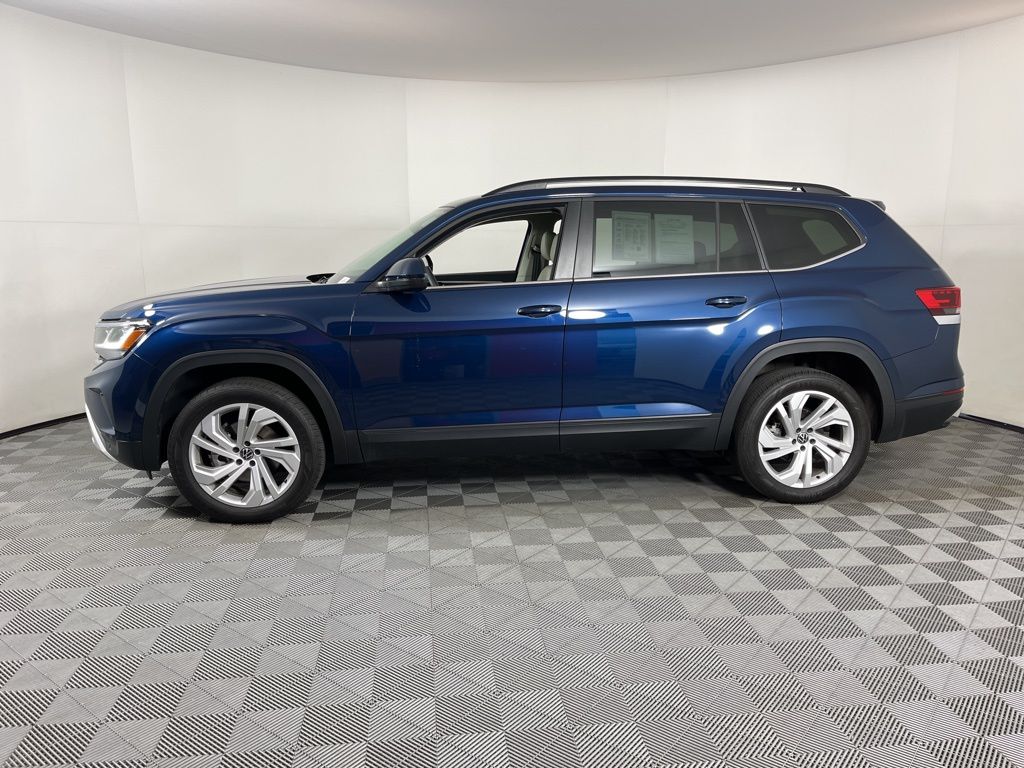 2023 Volkswagen Atlas SE 2