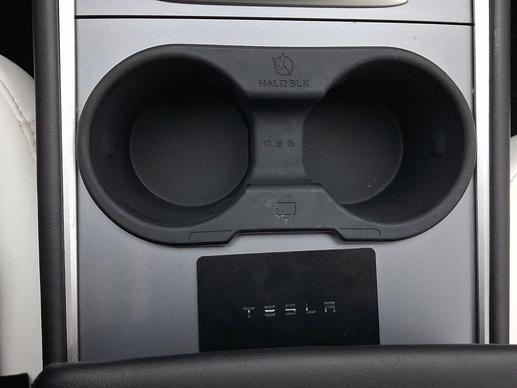 Thumbnail: 2023 Tesla Model Y - 26