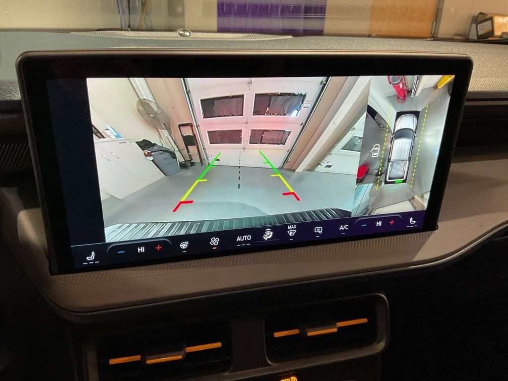 New 2026 White Ford Tremor image 18