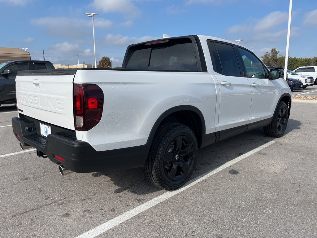 Thumbnail: 2026 Honda Ridgeline - 3