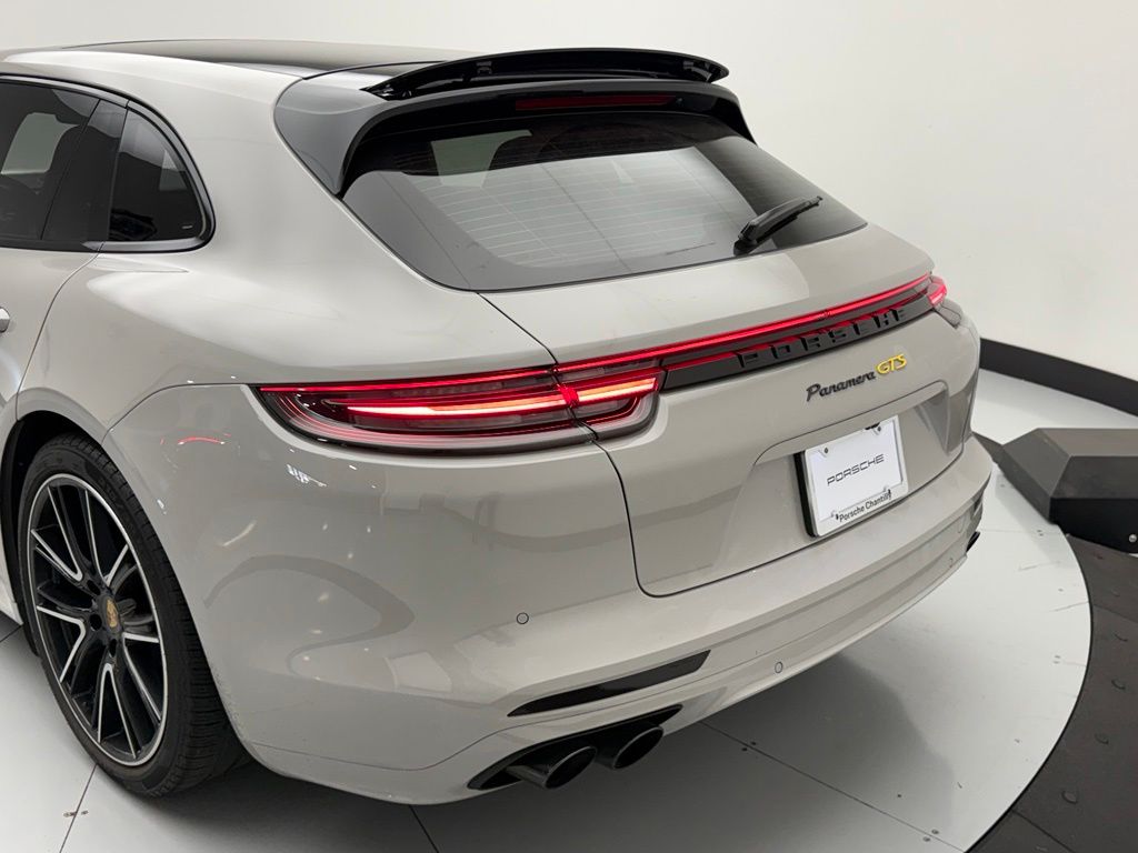 Thumbnail: 2020 Porsche Panamera - 17