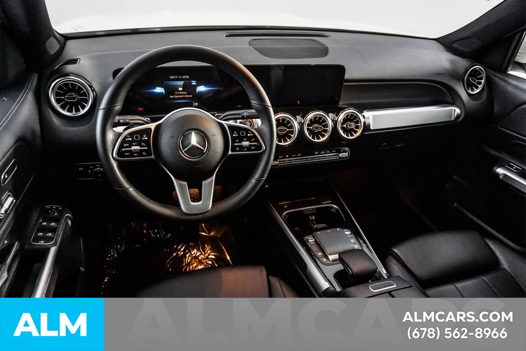 Used 2022 White Mercedes-Benz GLB 250 image 27