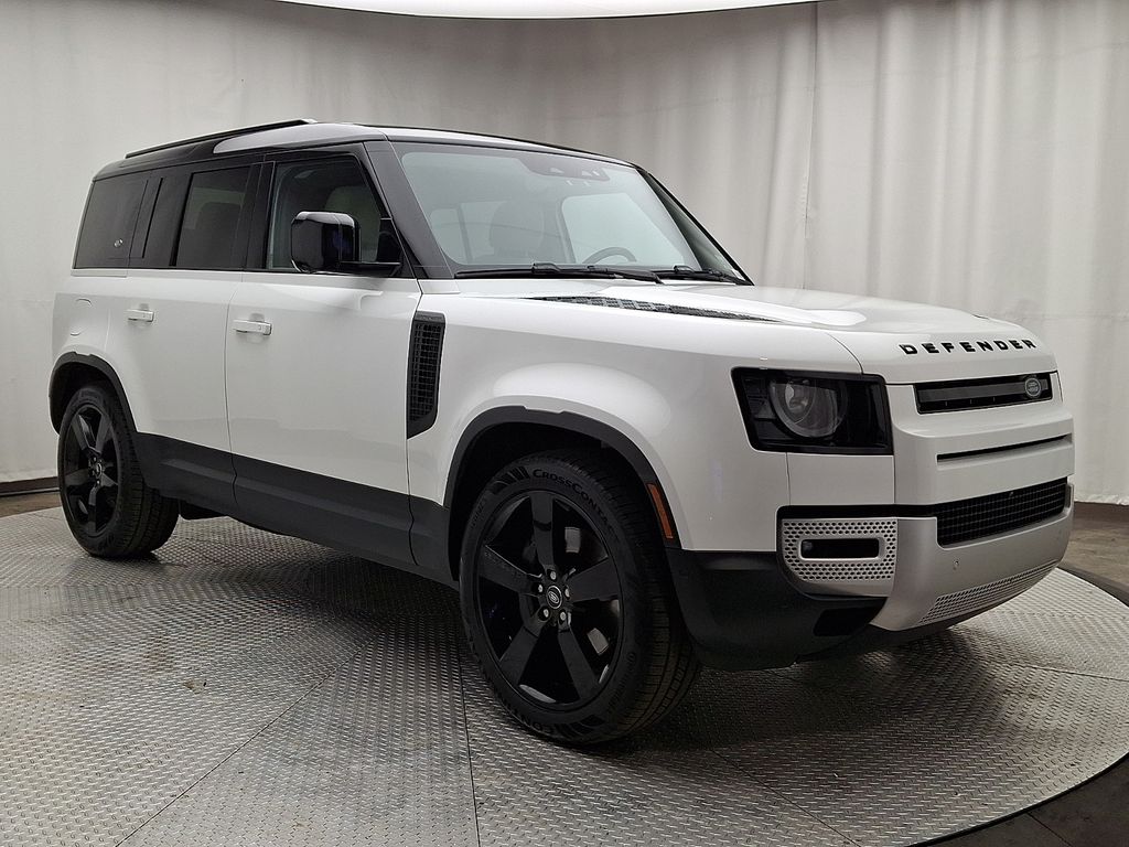 Thumbnail: 2023 Land Rover Defender - 3