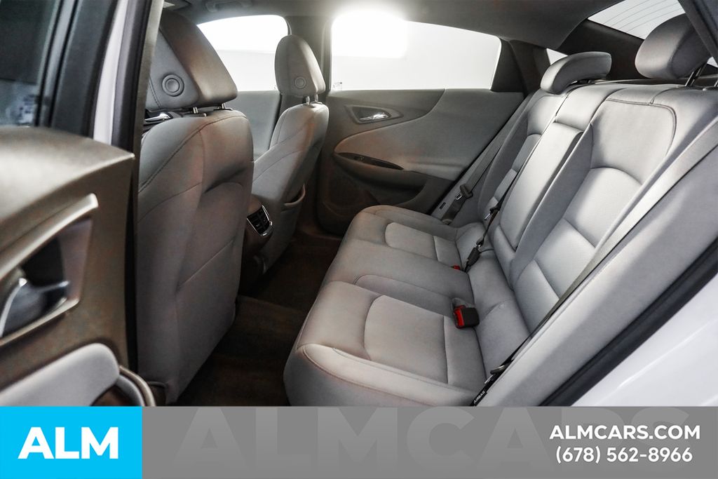 Used 2025 White Chevrolet LT image 17