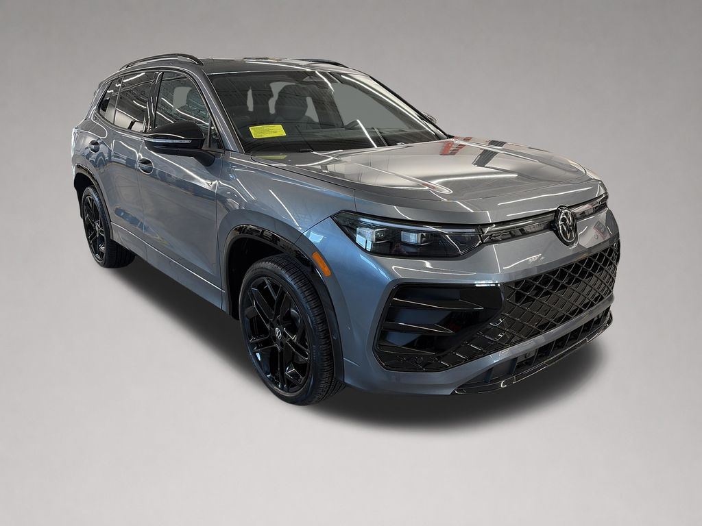 Platinum Gray Metallic 2025 Volkswagen Tiguan SUV / Crossover All-Wheel Drive 8-Speed Automatic