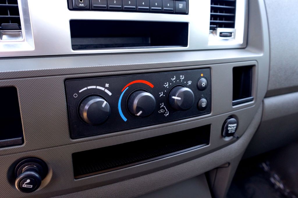 Used Car 2007 Dodge Ram 1500  For Sale Under $15,000 In Taylor, Texas