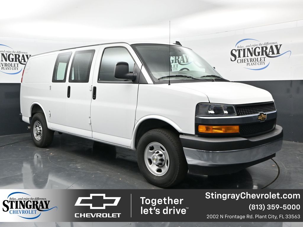 2025 Chevrolet Express Cargo Blanco (Summit White) Van Tracción trasera 8 velocidades Automática marcha alta