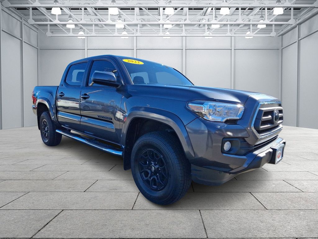 2022 Toyota Tacoma SR5 3