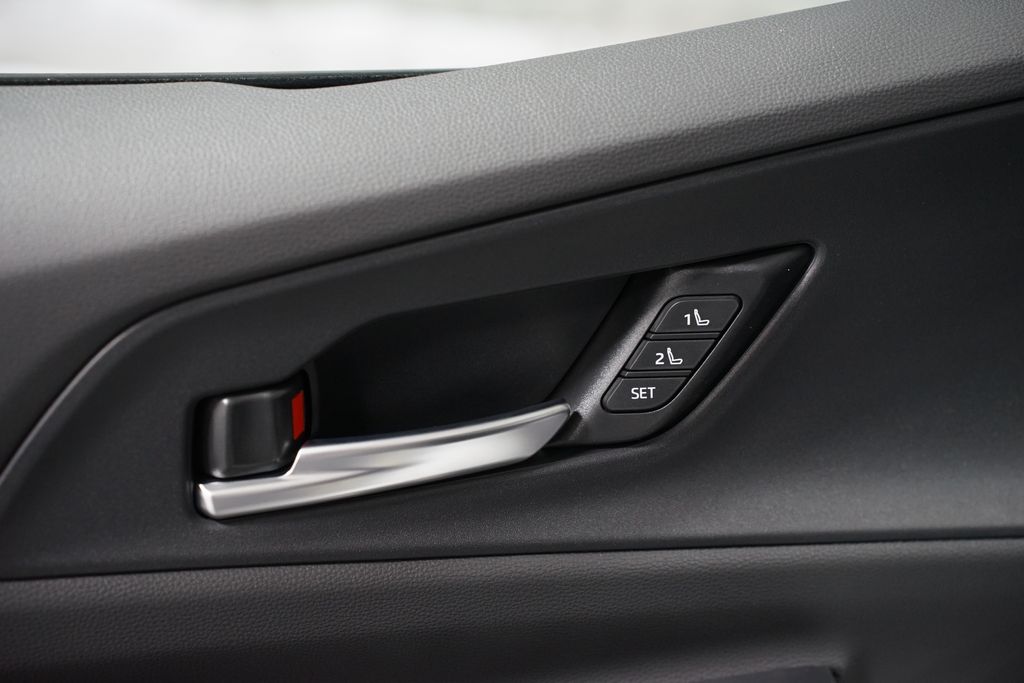 Thumbnail: 2026 Toyota Prius - 32