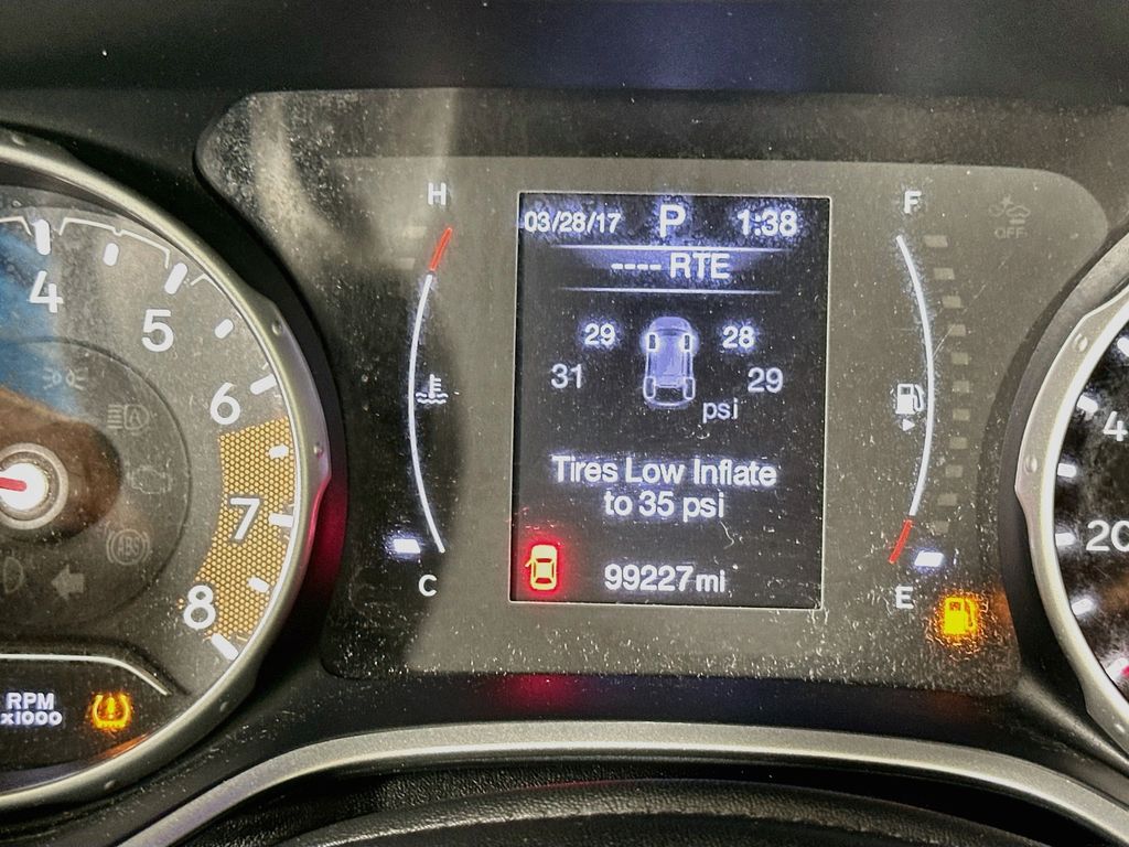 Thumbnail: 2019 Jeep Compass - 12