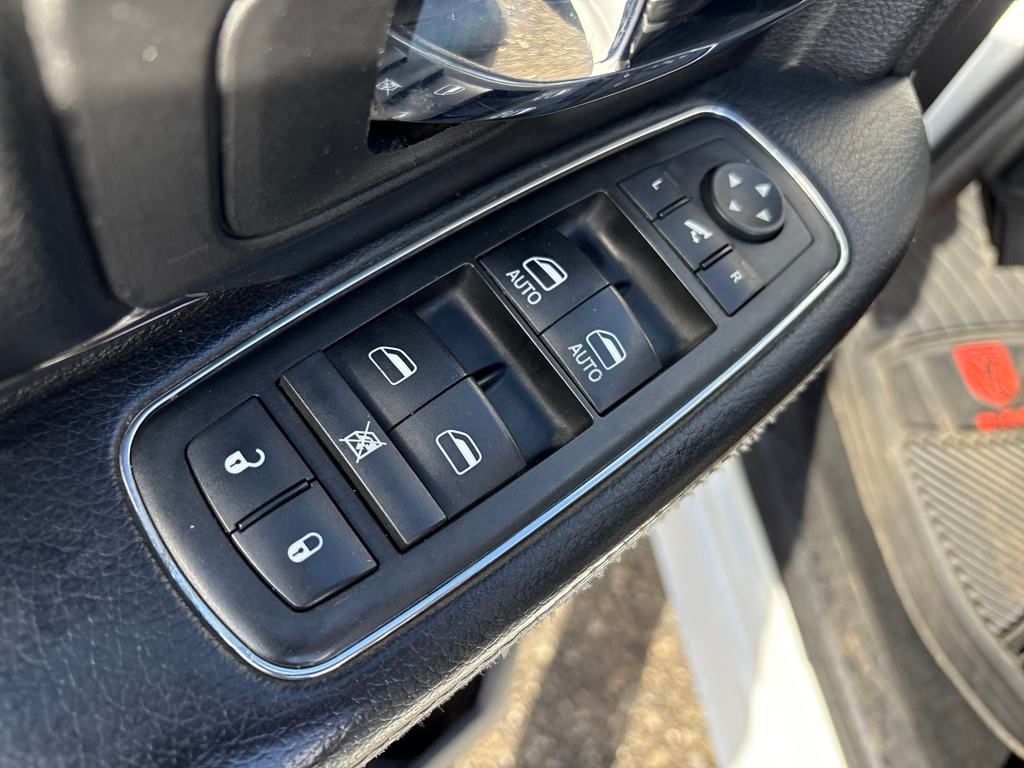 2013 Bright White Clearcoat Ram 1500 Sport 4X4 Truck