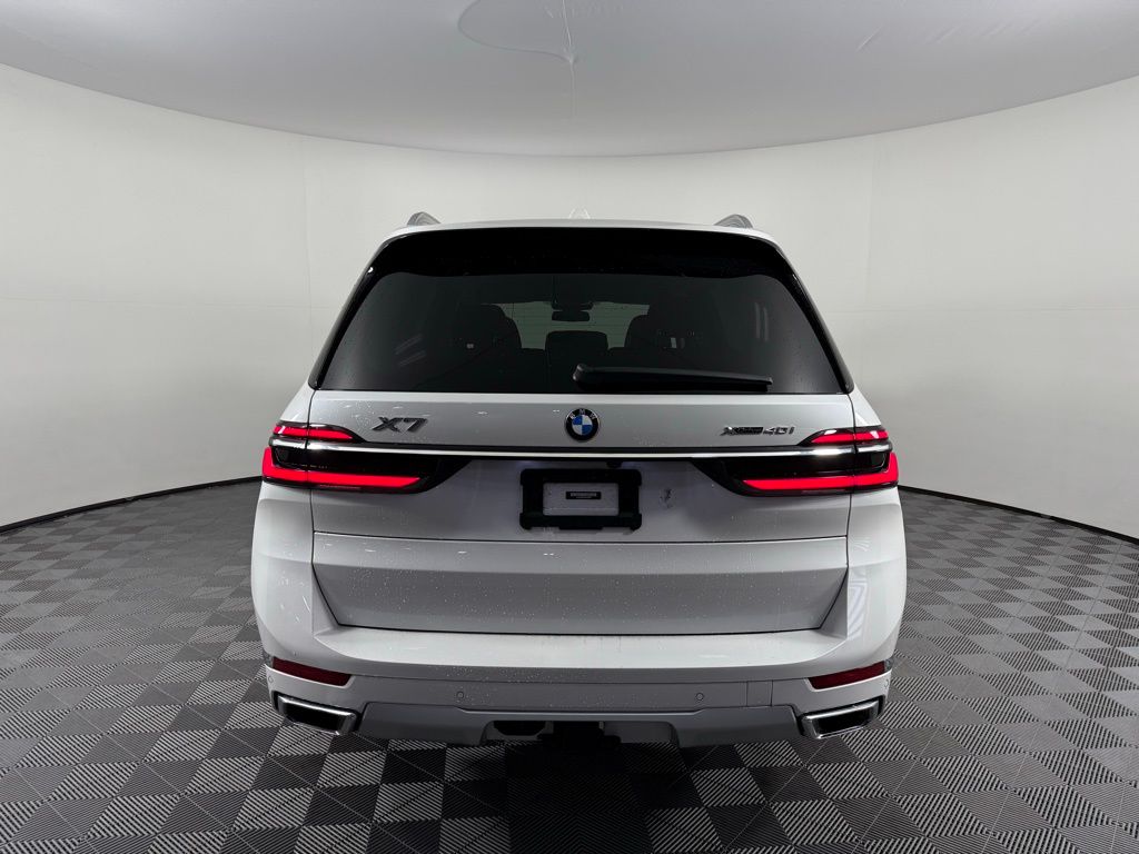 Thumbnail: 2024 BMW X7 - 5