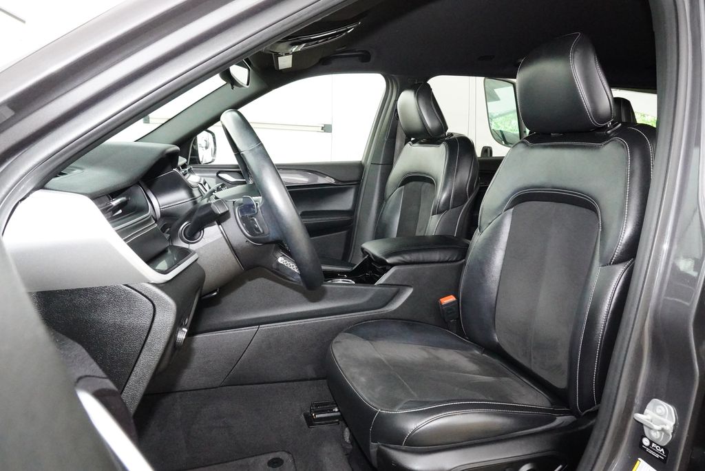 Used Car 2021 Jeep Grand Cherokee L  Altitude For Sale Under $25,000 In Weatherford, Texas