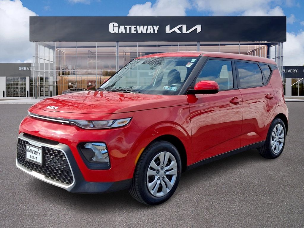 Inferno Red 2022 Kia Soul LX FWD SUV / Crossover Front-Wheel Drive Continuously Variable Transmission