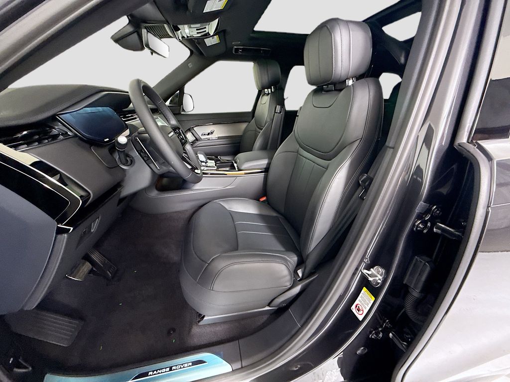 Thumbnail: 2026 Land Rover Range Rover Sport - 19