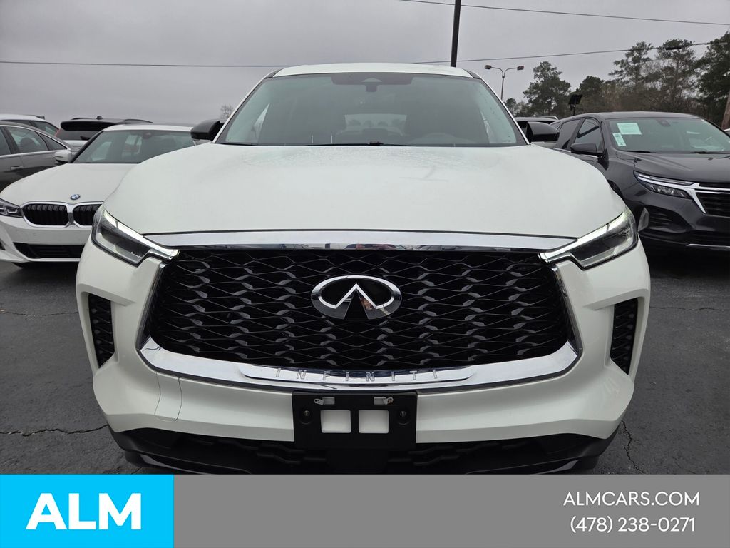 Used 2024 White INFINITI PURE image 17