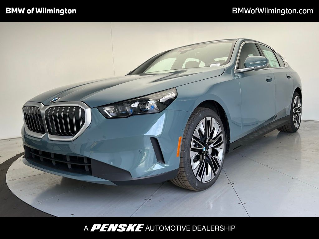 Thumbnail: 2026 BMW 5 Series - 1