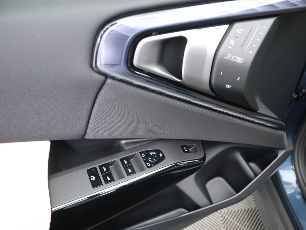 Thumbnail: 2026 BMW X3 - 24