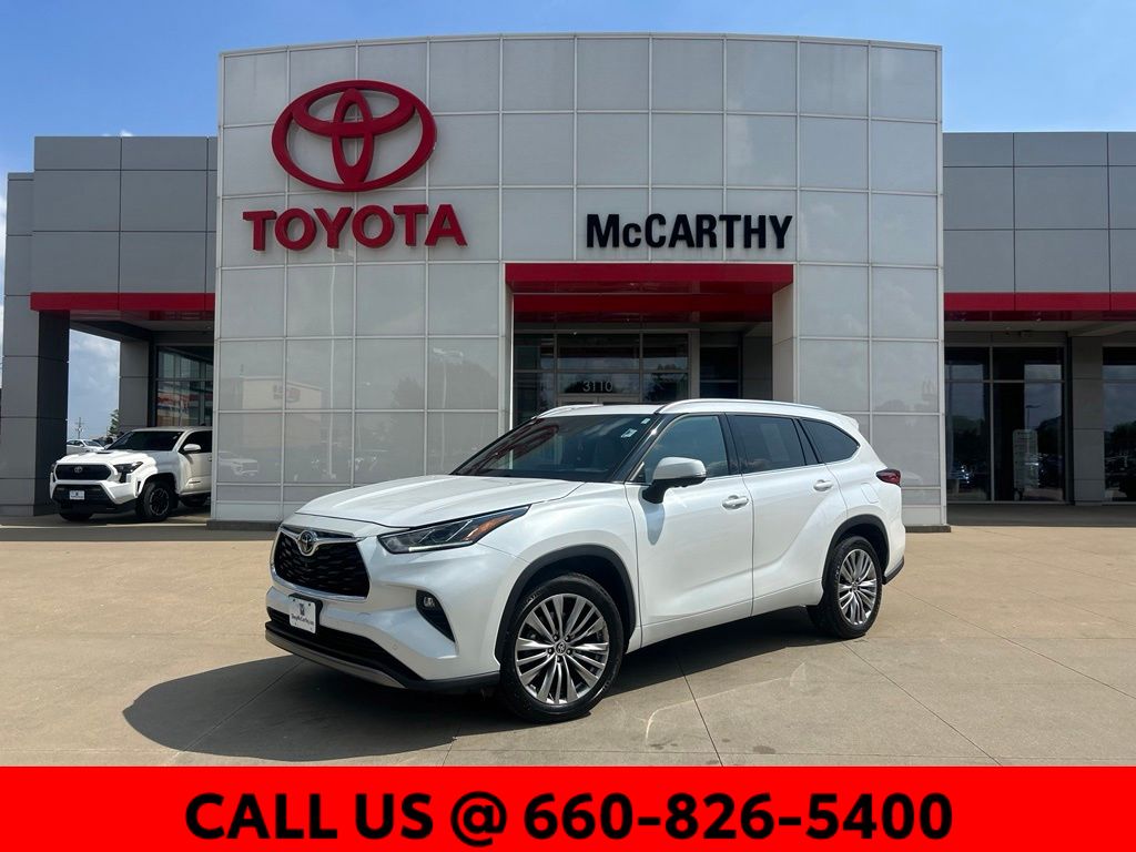 Pearl 2023 Toyota Highlander SUV / Crossover Front-Wheel Drive 8-Speed Automatic