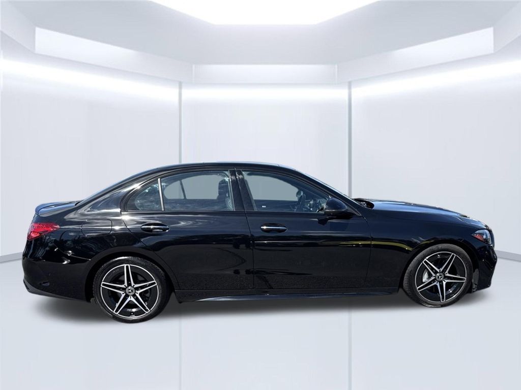 Thumbnail: 2024 Mercedes-Benz C-Class - 6