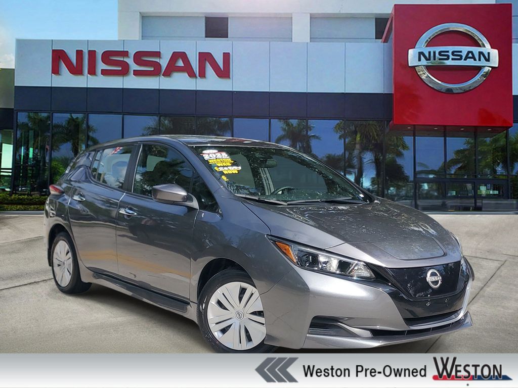 Gray (Gun Metallic) 2025 Nissan LEAF Hatchback Front-Wheel Drive Automatic