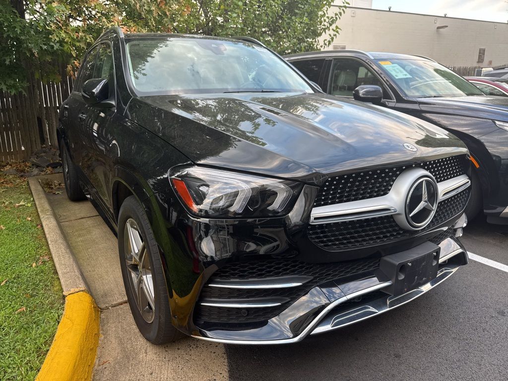 Thumbnail: 2022 Mercedes-Benz GLE - 2