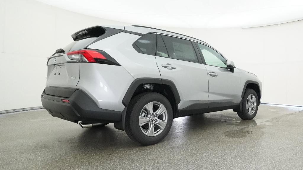 Thumbnail: 2025 Toyota RAV4 - 16