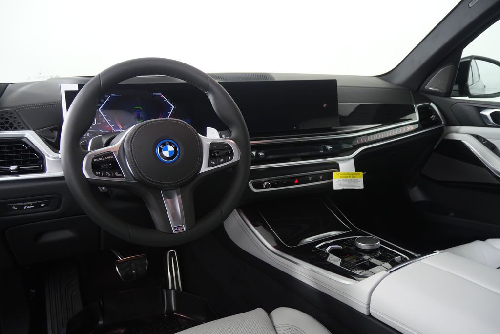 Thumbnail: 2026 BMW X5 - 18